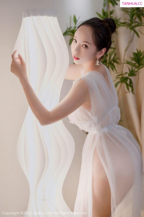 大美媚京  [XiuRen]高清写真图 2022.08.15 No.5434 大美妞儿第5张图片